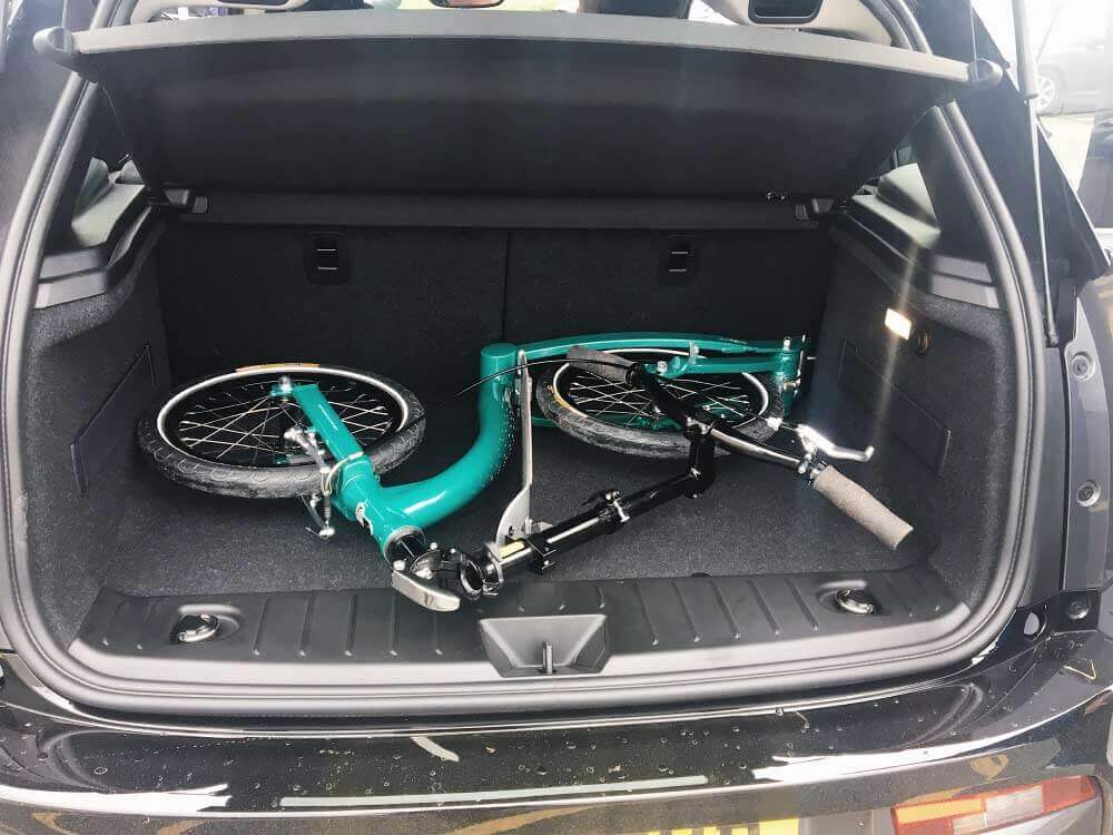 BMW i3 Range Extender, electric car and adult scooter, park and ride