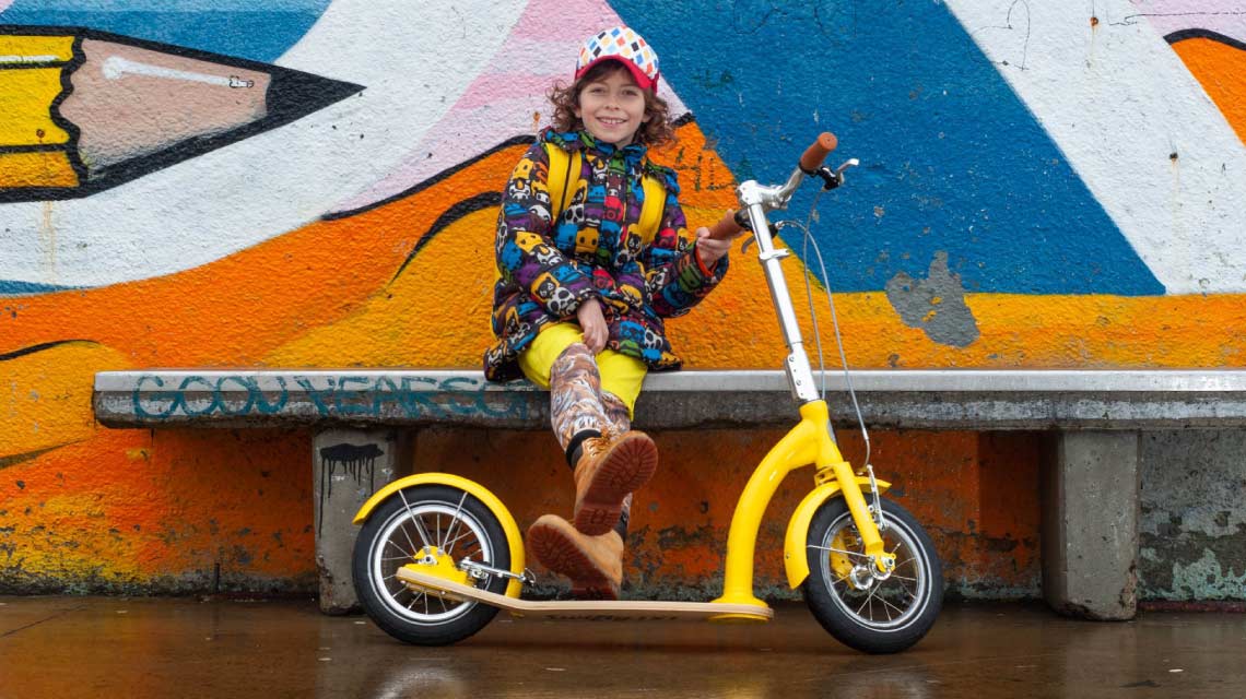 Best Kids Scooter - Swifty IXI | junior kick-scooter for 7, 8, 9, 10, 11, 12 year olds