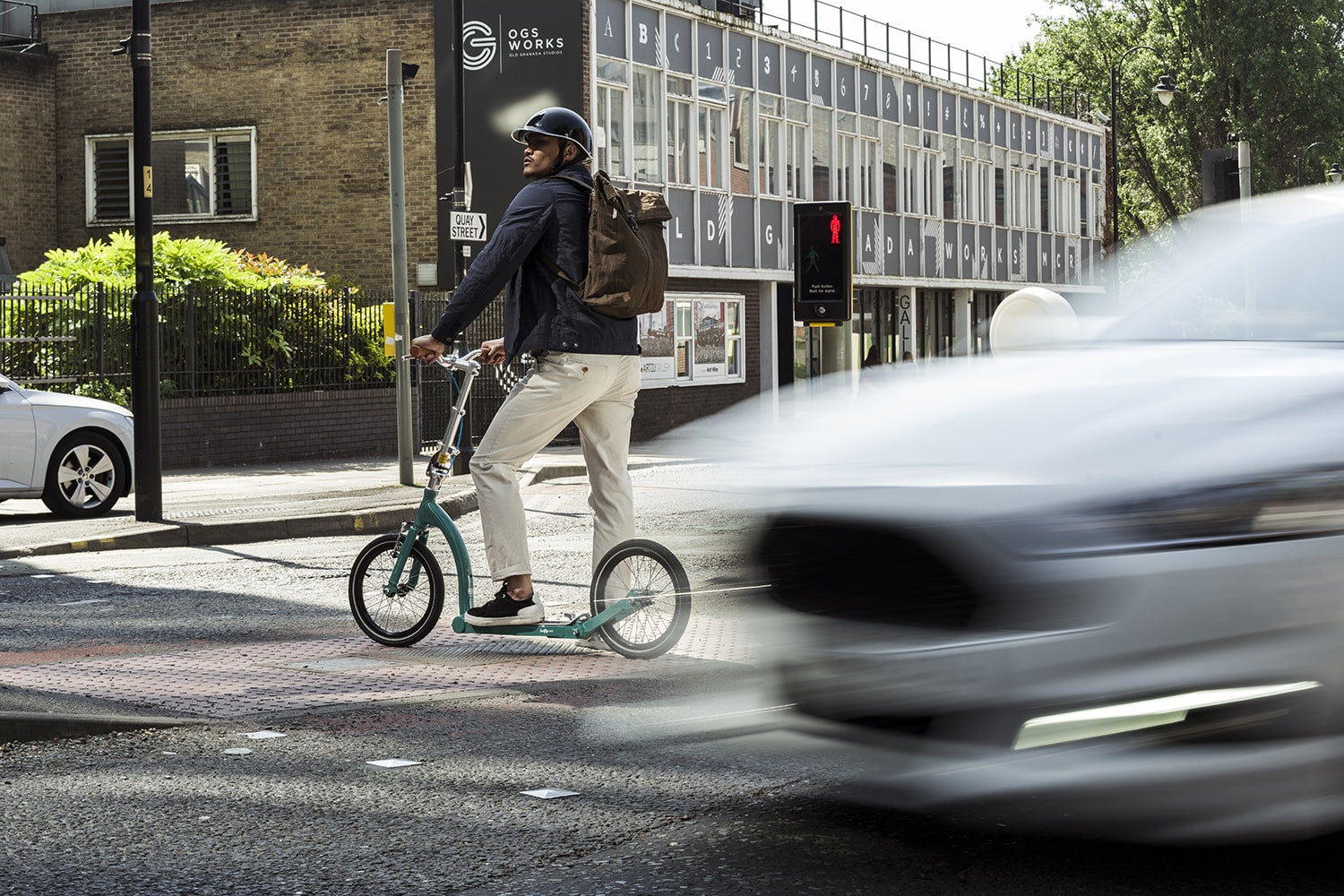 Folding adult urban commuter scooter